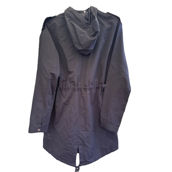 Garage rain jacket - Picture 2 of 4